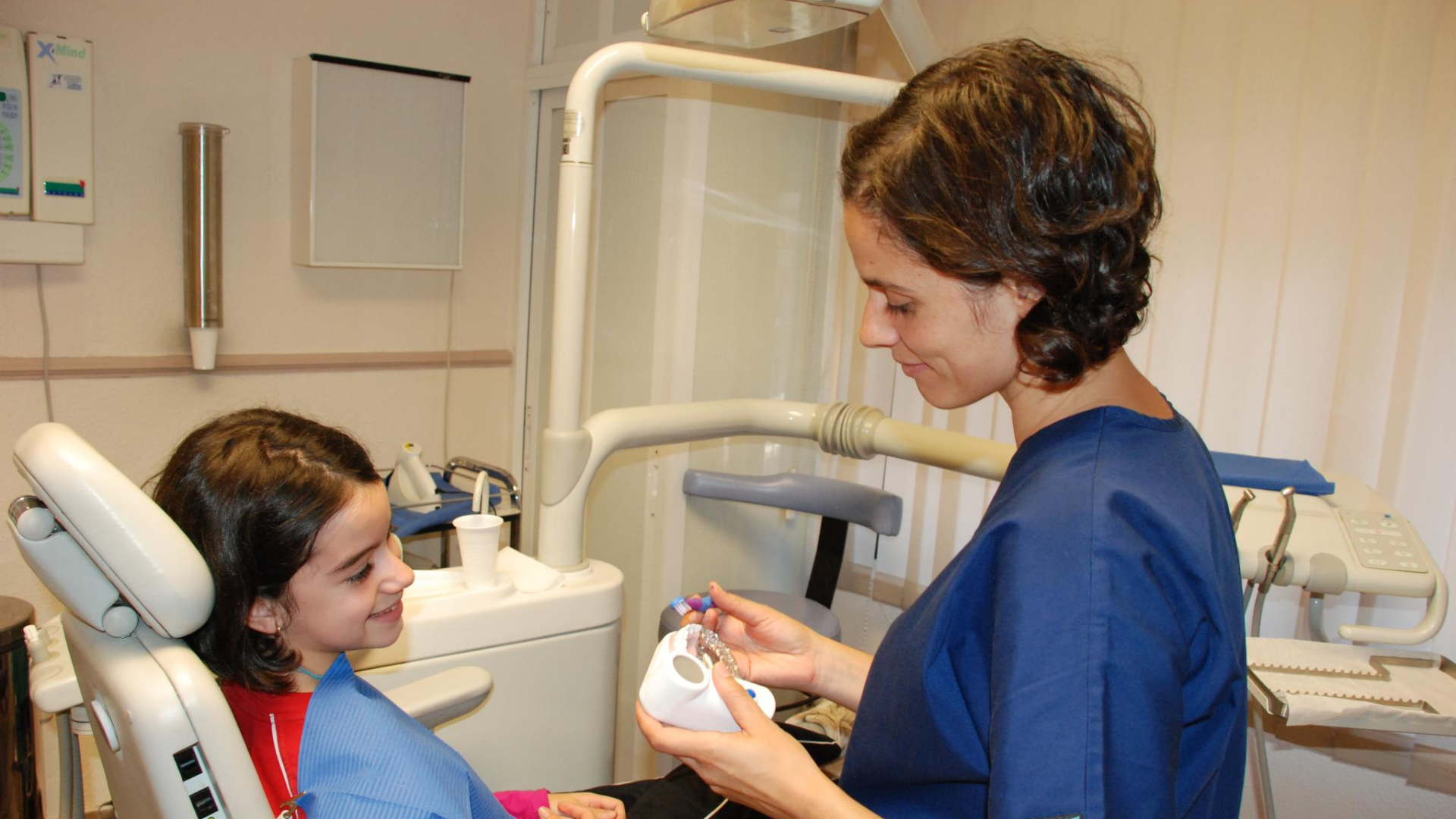 Finding a Free Dentist: The Road to a Brighter Smile